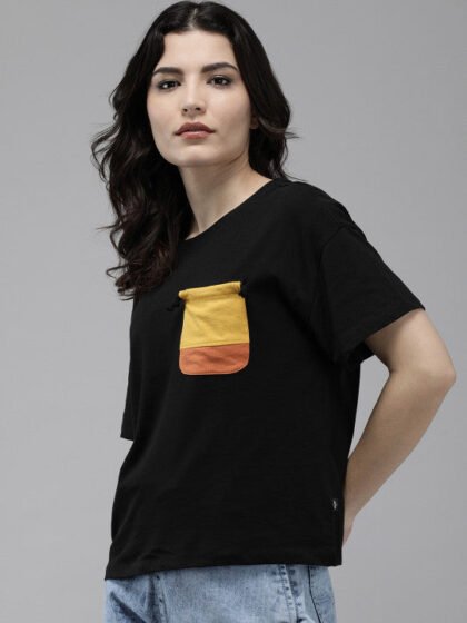 Women Pocket Detailing Drop-Shoulder Sleeves T-shirt