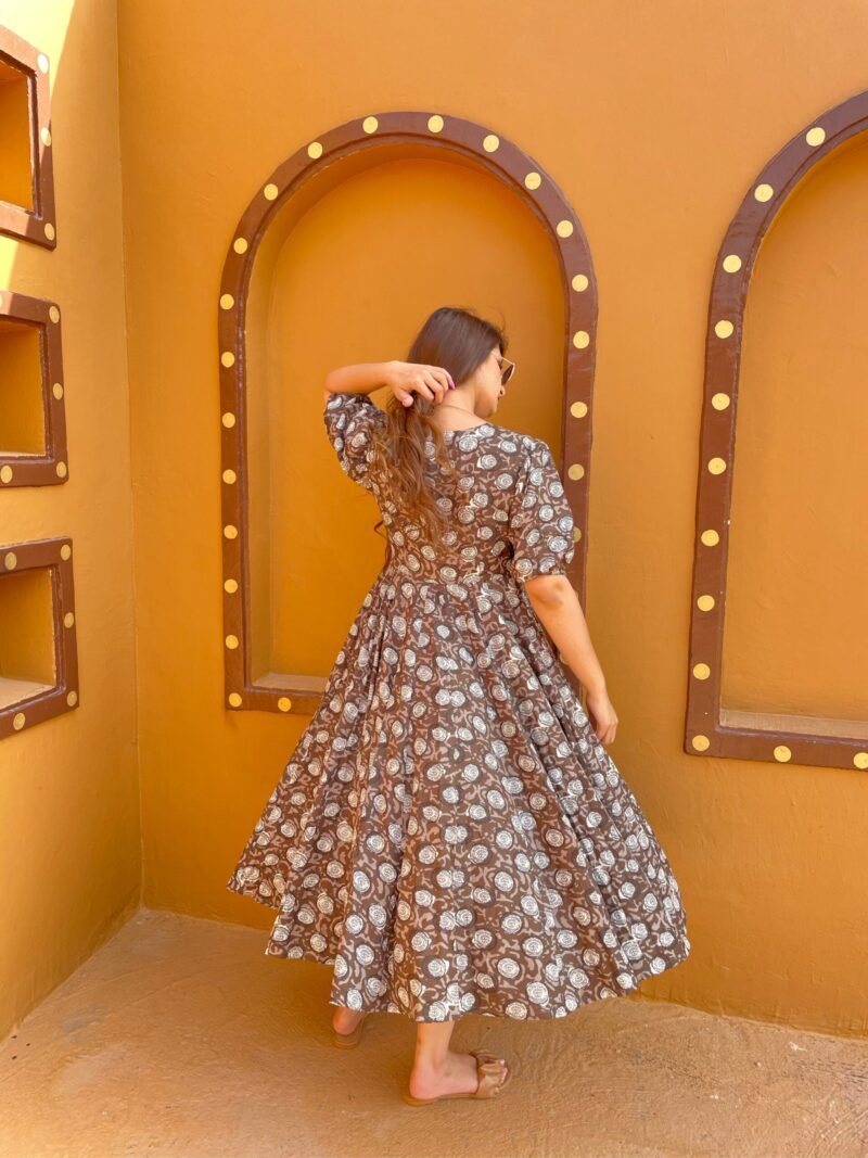 brown zue dress - Image 3