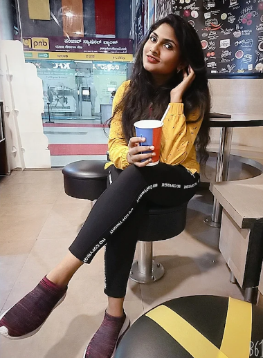 Women Mustard Yellow Printed Sweatshirt - Image 5