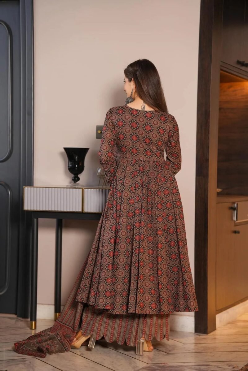 Brown ajrakh print cotton suit set - Image 5