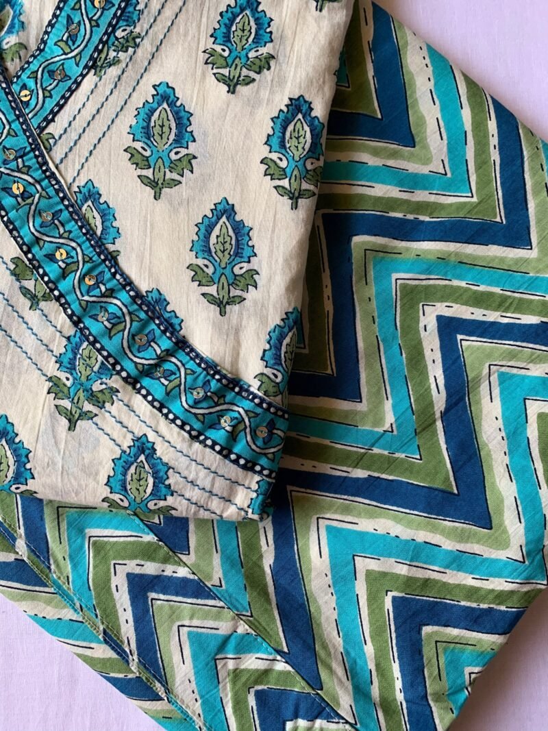 Firozi Boota Angrakha Cotton Kurta Set with dupatta - 3 pc - Image 3
