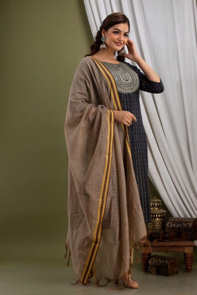Handwoven cotton Sequin Suit : Black - Image 4